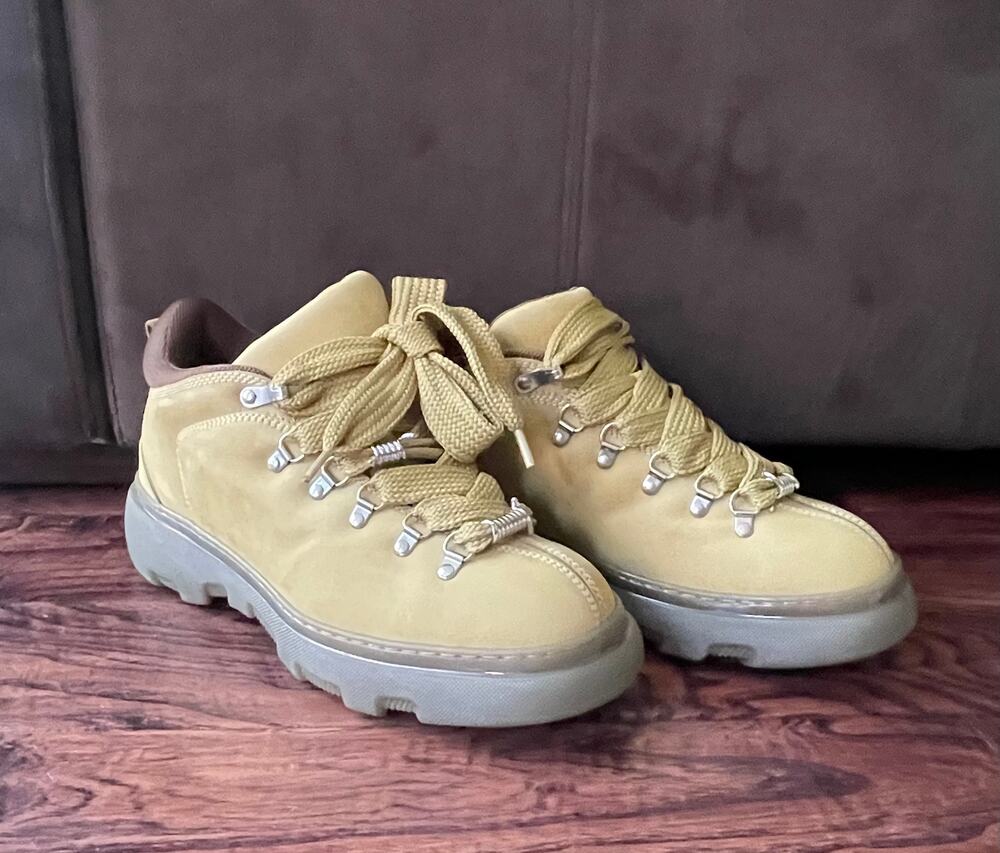 $1,195 NIB Burberry Trek Leather Low-Top Boots Sneakers Tan/Gray Men's 45(12)